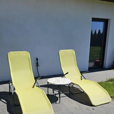 Semesterbostad Galaxy House Strzelinko